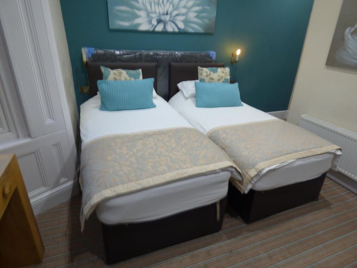 Wheldale Hotel Касълфорд Екстериор снимка
