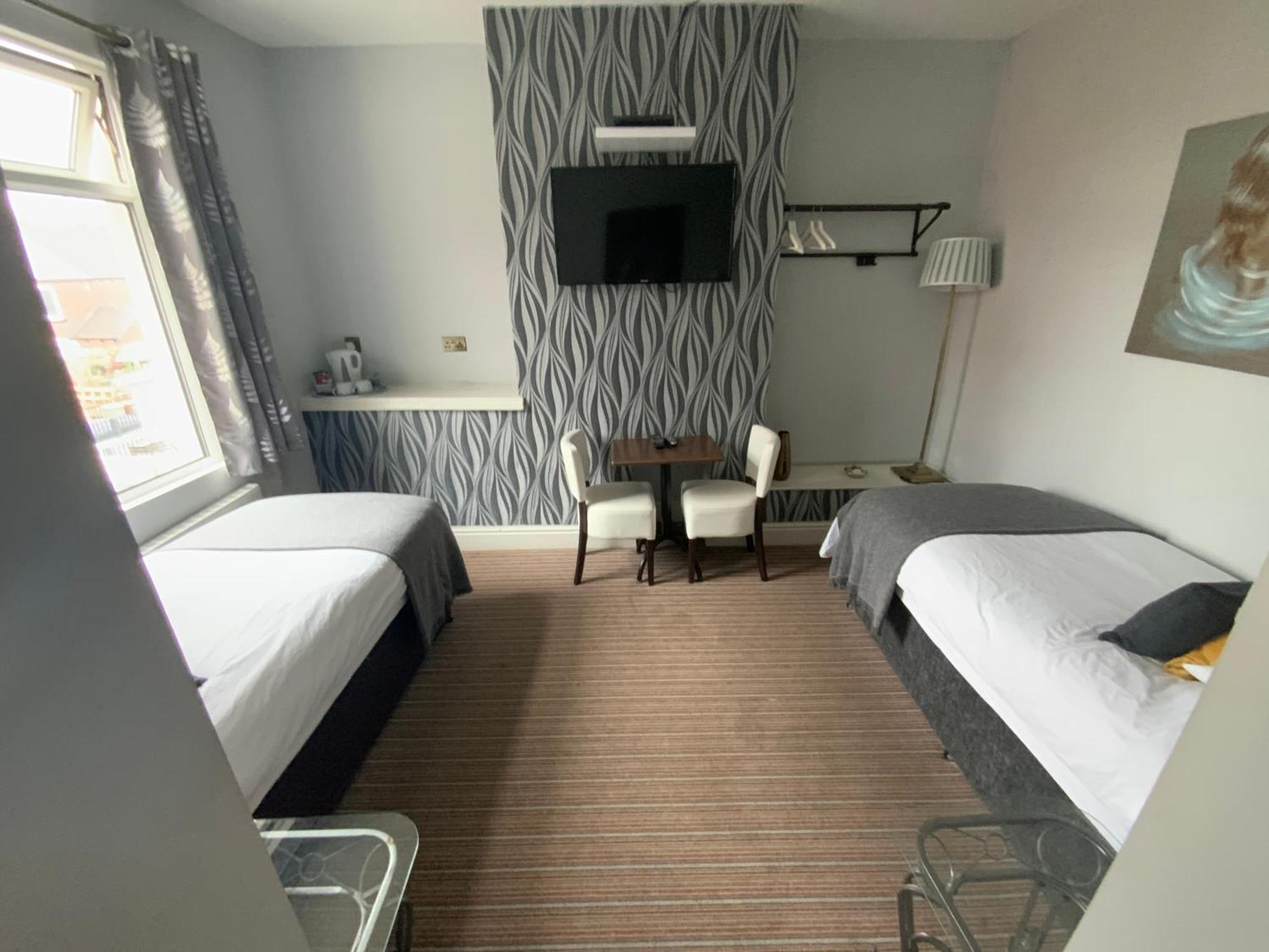 Wheldale Hotel Касълфорд Екстериор снимка